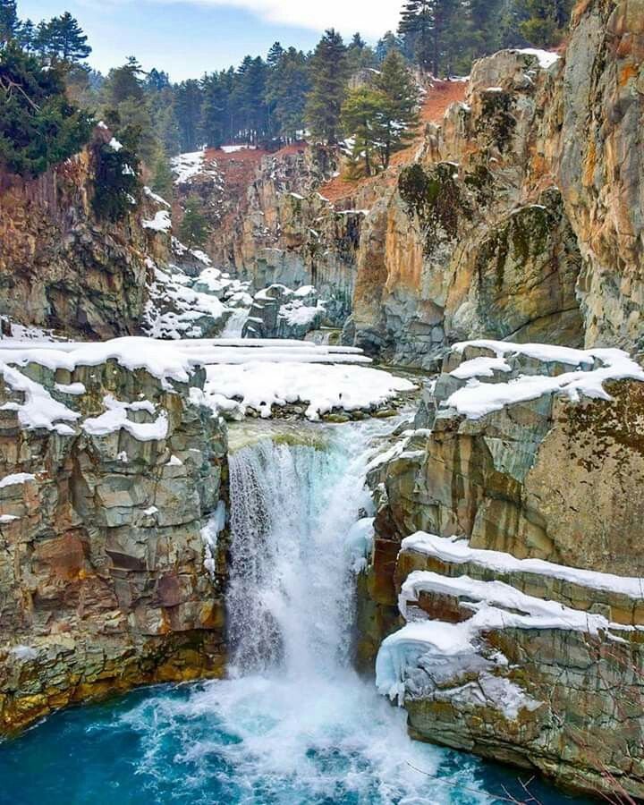 Aharbal Waterfall: Kashmir’s Untold Harmony