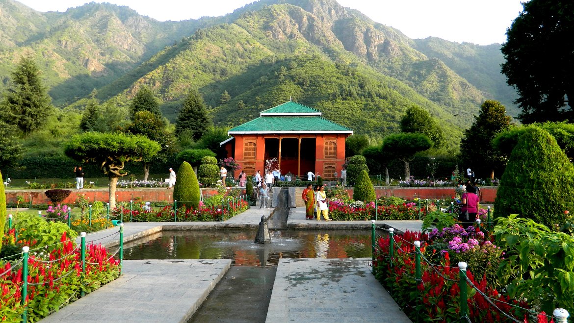 Chashme Shahi: A Mughal Garden of Tranquil Beauty