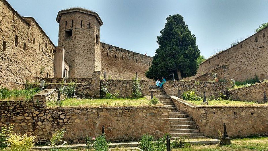 Hari Parbat Fort: The Stone Sentinel of Srinagar