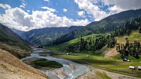 In the Footsteps of Serenity: Discovering Athwatoo, Kashmir