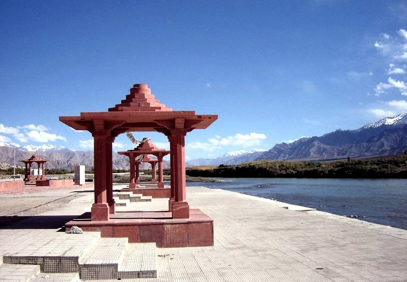 Sindhu Ghat – A Serene Escape by the Indus River in Leh